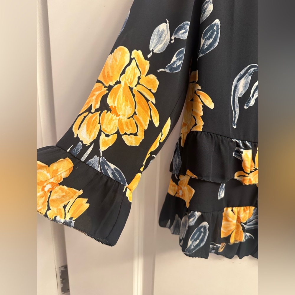 Anthropologie Floral Ruffle Sleeve Blouse - Picture 6 of 9